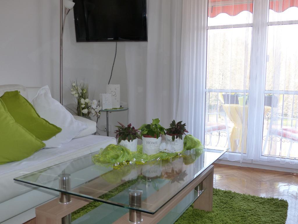Hotel Haus Marija M Badenweiler Habitación foto